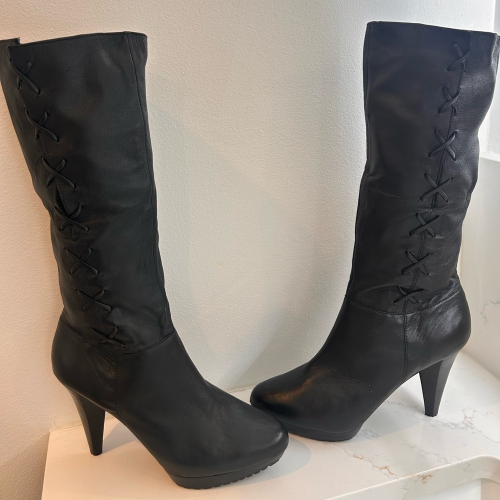 Black Knee-High Leather Boots